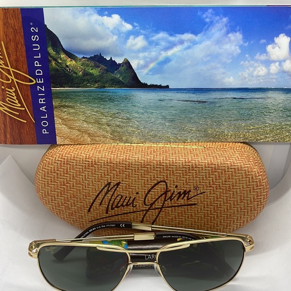 BNIB Maui Jim Polarized sunglass Gold with Green (G15) lenses - Picture 3 of 9